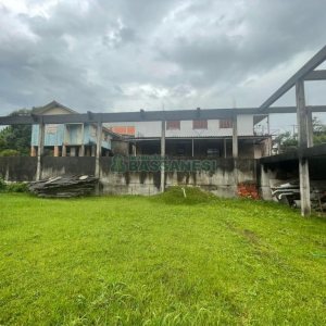 Pavilhão com 700m², no bairro Desvio Rizzo em Caxias do Sul para Comprar