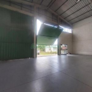 Pavilhão com 228m², no bairro Jardim Eldorado em Caxias do Sul para Alugar