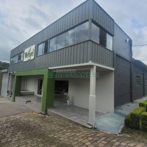 Pavilhão com 1000m², no bairro Maestra em Caxias do Sul para Alugar