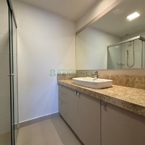 Apto Mobiliado com 68m², 2 dormitórios, 2 vagas, no bairro Madureira em Caxias do Sul para Alugar