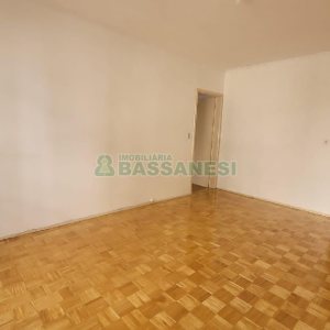 Apartamento com 76m², 2 dormitórios, 1 vaga, no bairro Madureira em Caxias do Sul para Alugar