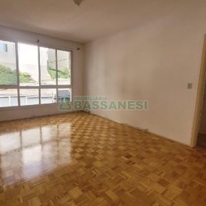 Apartamento com 76m², 2 dormitórios, 1 vaga, no bairro Madureira em Caxias do Sul para Alugar
