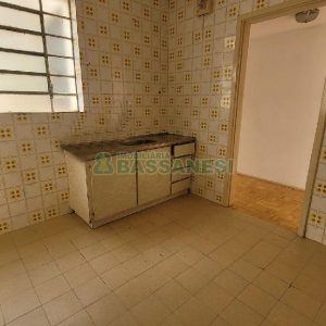 Apartamento com 76m², 2 dormitórios, 1 vaga, no bairro Madureira em Caxias do Sul para Alugar