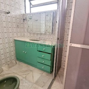 Apartamento com 76m², 2 dormitórios, 1 vaga, no bairro Madureira em Caxias do Sul para Alugar