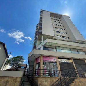 Apartamento com 80m², 2 dormitórios, 1 vaga, no bairro Pio X em Caxias do Sul para Comprar