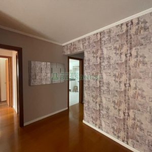 Apartamento com 80m², 2 dormitórios, 1 vaga, no bairro Pio X em Caxias do Sul para Comprar