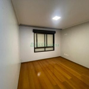 Apartamento com 80m², 2 dormitórios, 1 vaga, no bairro Pio X em Caxias do Sul para Comprar