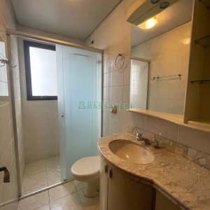 Apartamento com 80m², 2 dormitórios, 1 vaga, no bairro Pio X em Caxias do Sul para Comprar