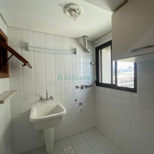 Apartamento com 80m², 2 dormitórios, 1 vaga, no bairro Pio X em Caxias do Sul para Comprar