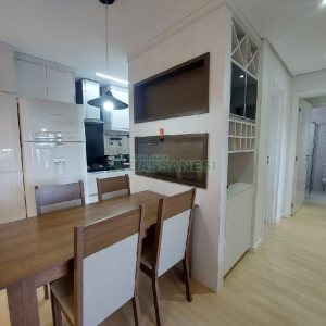 Apto Mobiliado com 67m², 2 dormitórios, 2 vagas, no bairro Kayser em Caxias do Sul para Alugar ou Comprar