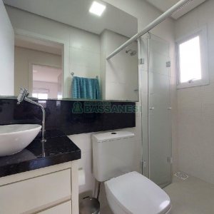 Apto Mobiliado com 67m², 2 dormitórios, 2 vagas, no bairro Kayser em Caxias do Sul para Alugar ou Comprar