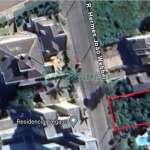 Terreno com 402m², no bairro Sanvitto em Caxias do Sul para Comprar