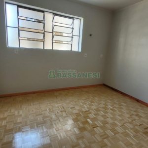 Apartamento com 82m², 2 dormitórios, 1 vaga, no bairro Santa Catarina em Caxias do Sul para Comprar