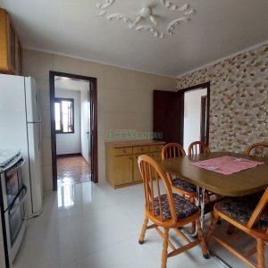 Casa com 70m², 2 dormitórios, no bairro Rio Branco em Caxias do Sul para Alugar