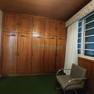 Casa Comercial com 600m², 5 dormitórios, no bairro Rio Branco em Caxias do Sul para Comprar