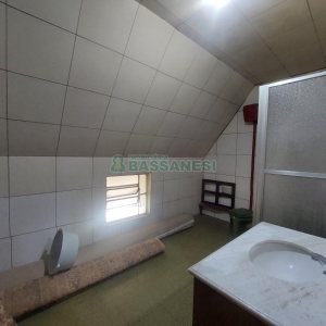 Casa Comercial com 600m², 5 dormitórios, no bairro Rio Branco em Caxias do Sul para Comprar