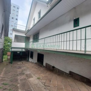 Casa Comercial com 600m², 5 dormitórios, no bairro Rio Branco em Caxias do Sul para Comprar