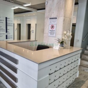 Sala com 61m², no bairro Centro em Caxias do Sul para Alugar ou Comprar