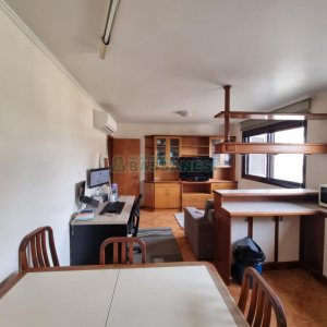 Casa com 389m², 6 dormitórios, no bairro Universitário em Caxias do Sul para Comprar