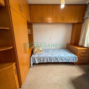 Casa com 389m², 6 dormitórios, no bairro Universitário em Caxias do Sul para Comprar