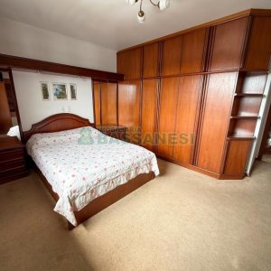 Casa com 389m², 6 dormitórios, no bairro Universitário em Caxias do Sul para Comprar