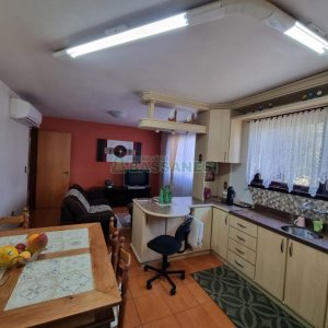 Casa com 389m², 6 dormitórios, no bairro Universitário em Caxias do Sul para Comprar