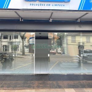Loja com 192m², no bairro São Pelegrino em Caxias do Sul para Alugar