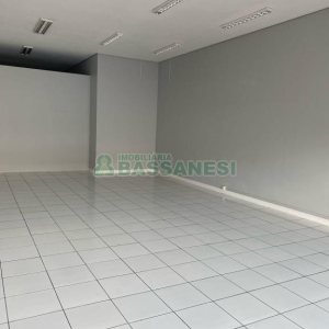 Loja com 192m², no bairro São Pelegrino em Caxias do Sul para Alugar