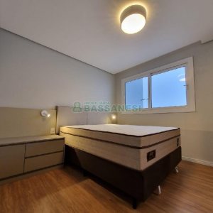 Apartamento com 88m², 2 dormitórios, 2 vagas, no bairro Santa Catarina em Caxias do Sul para Comprar