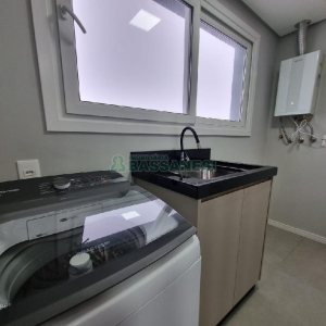 Apartamento com 88m², 2 dormitórios, 2 vagas, no bairro Santa Catarina em Caxias do Sul para Comprar