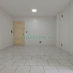 Sala com 39m², no bairro Centro em Caxias do Sul para Comprar