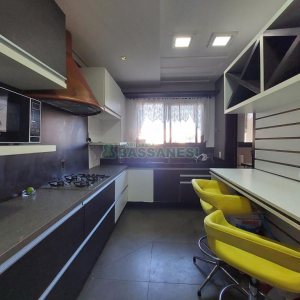 Apto Mobiliado com 100m², 3 dormitórios, 2 vagas, no bairro Pio X em Caxias do Sul para Alugar ou Comprar