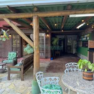 Chácara com 325m², 4 dormitórios, 3 vagas, no bairro Pedancino em Caxias do Sul para Comprar