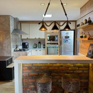 Chácara com 325m², 4 dormitórios, 3 vagas, no bairro Pedancino em Caxias do Sul para Comprar