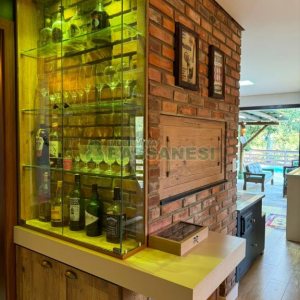 Chácara com 325m², 4 dormitórios, 3 vagas, no bairro Pedancino em Caxias do Sul para Comprar