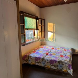 Chácara com 325m², 4 dormitórios, 3 vagas, no bairro Pedancino em Caxias do Sul para Comprar