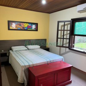 Chácara com 325m², 4 dormitórios, 3 vagas, no bairro Pedancino em Caxias do Sul para Comprar