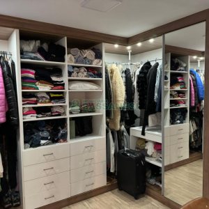 Chácara com 325m², 4 dormitórios, 3 vagas, no bairro Pedancino em Caxias do Sul para Comprar