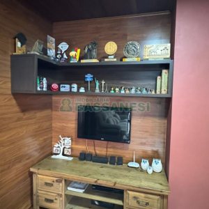 Chácara com 325m², 4 dormitórios, 3 vagas, no bairro Pedancino em Caxias do Sul para Comprar