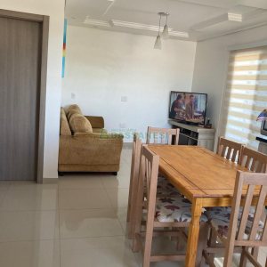 Casa com 403m², 3 dormitórios, 1 vaga, no bairro Charqueadas em Caxias do Sul para Comprar