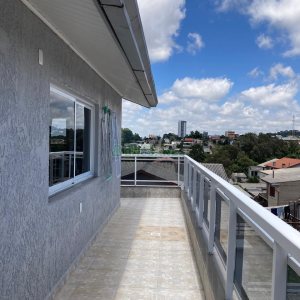 Casa com 403m², 3 dormitórios, 1 vaga, no bairro Charqueadas em Caxias do Sul para Comprar