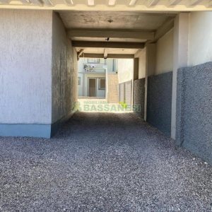 Casa com 403m², 3 dormitórios, 1 vaga, no bairro Charqueadas em Caxias do Sul para Comprar