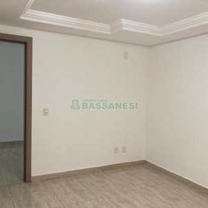 Casa com 403m², 3 dormitórios, 1 vaga, no bairro Charqueadas em Caxias do Sul para Comprar
