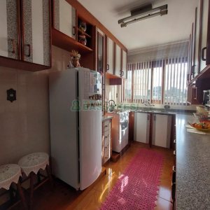 Apartamento com 120m², 3 dormitórios, 1 vaga, no bairro Rio Branco em Caxias do Sul para Comprar