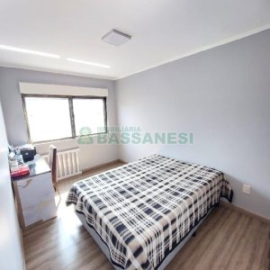 Apto Mobiliado com 80m², 2 dormitórios, 1 vaga, no bairro Sagrada Família em Caxias do Sul para Alugar