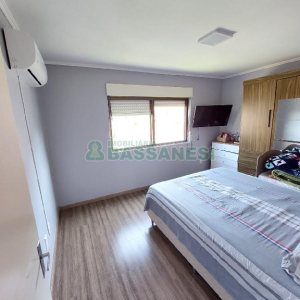 Apto Mobiliado com 80m², 2 dormitórios, 1 vaga, no bairro Sagrada Família em Caxias do Sul para Alugar