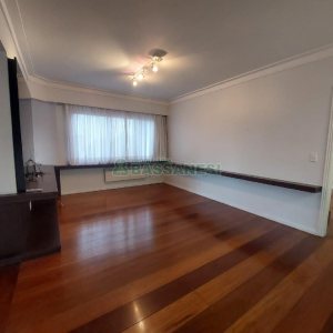 Apartamento com 250m², 3 dormitórios, 4 vagas, no bairro Madureira em Caxias do Sul para Comprar