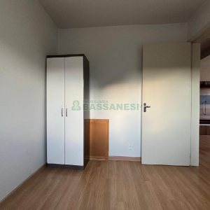 Apartamento com 51m², 2 dormitórios, 1 vaga, no bairro São Caetano em Caxias do Sul para Alugar