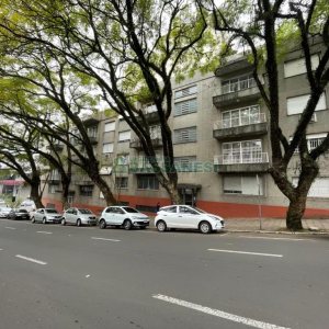 Apartamento com 90m², 2 dormitórios, 1 vaga, no bairro Centro em Caxias do Sul para Comprar