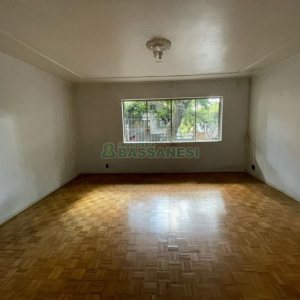 Apartamento com 90m², 2 dormitórios, 1 vaga, no bairro Centro em Caxias do Sul para Comprar